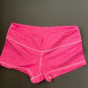 Fleo Shorts, Size Medium